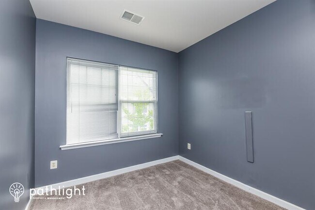 Building Photo - 5532 Lanier Ave