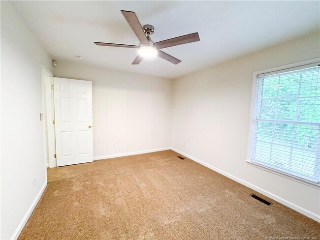 Building Photo - 5641 Middlefield Pl