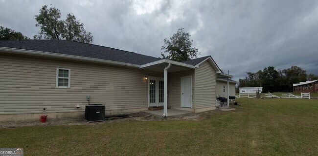 Building Photo - 119 Hobbs St