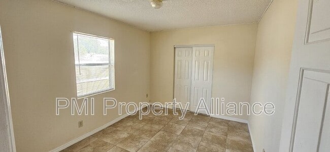 Building Photo - 411 Edwin St