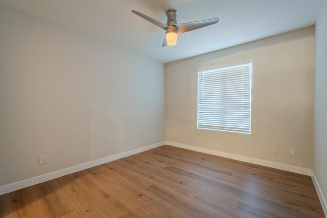 Building Photo - 5995 N 78th St