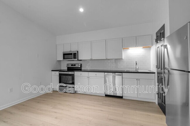 Building Photo - 7008 Erie Rd