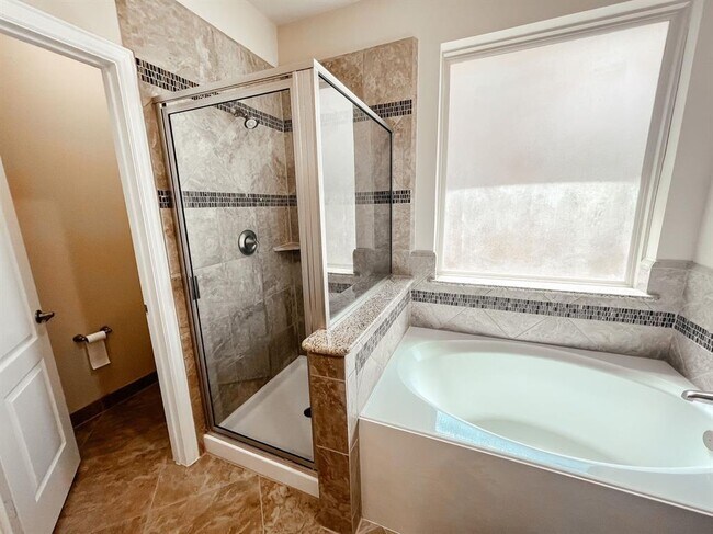 Building Photo - 17022 Kaitlyn Kerria Ct