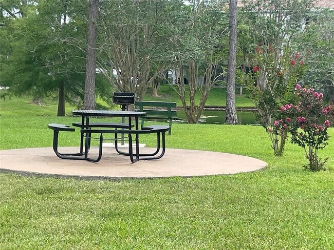 Building Photo - 14037 Fairway Island Dr