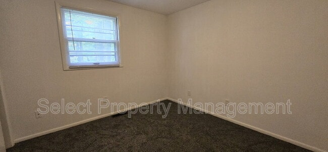 Building Photo - 7001 Blake Dr