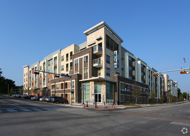 Leasing Office - 404 Border Apartments