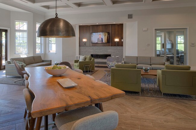 Resident Lounge - GrandeVille at Greenwich