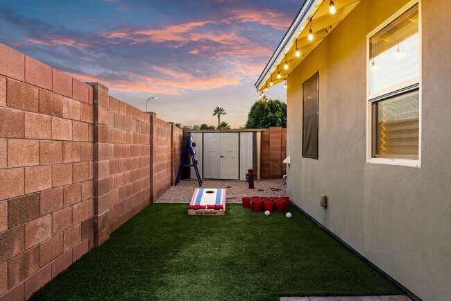 Building Photo - 8259 E Mulberry Ln