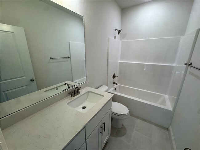 Building Photo - 3004 S 14th St