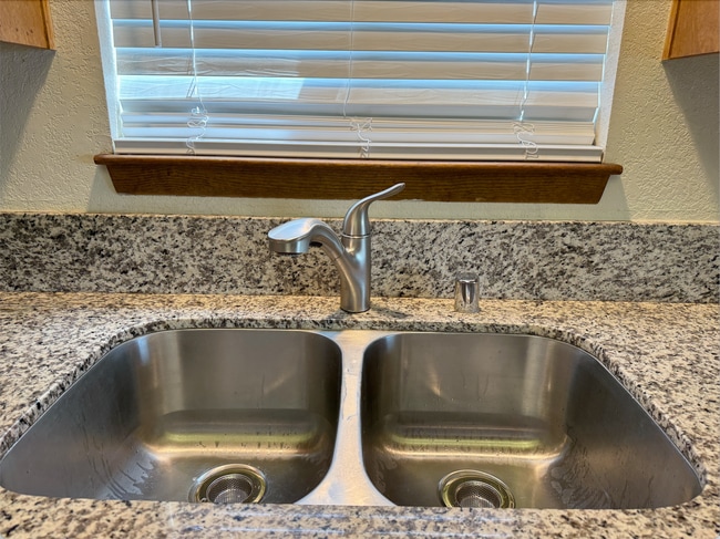 Building Photo - 16383 Quantico Rd