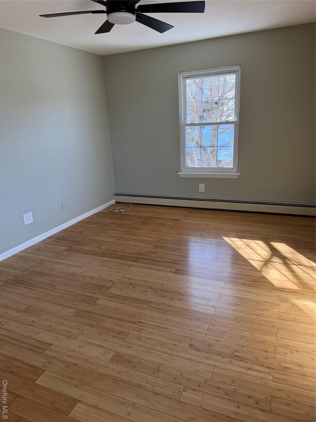 Building Photo - 25 Lexington Hills Rd