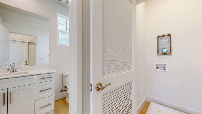 Building Photo - 2782 Sassy St