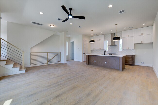 Building Photo - 4702 Coke St