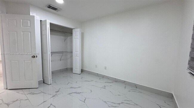 Building Photo - 20607 SW 93rd Ave