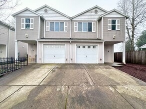 Building Photo - Beautiful 3-Bedroom, 2.5-Bath Condo with Modern Comforts!