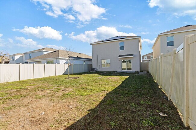 Building Photo - 5557 Birch River Trl