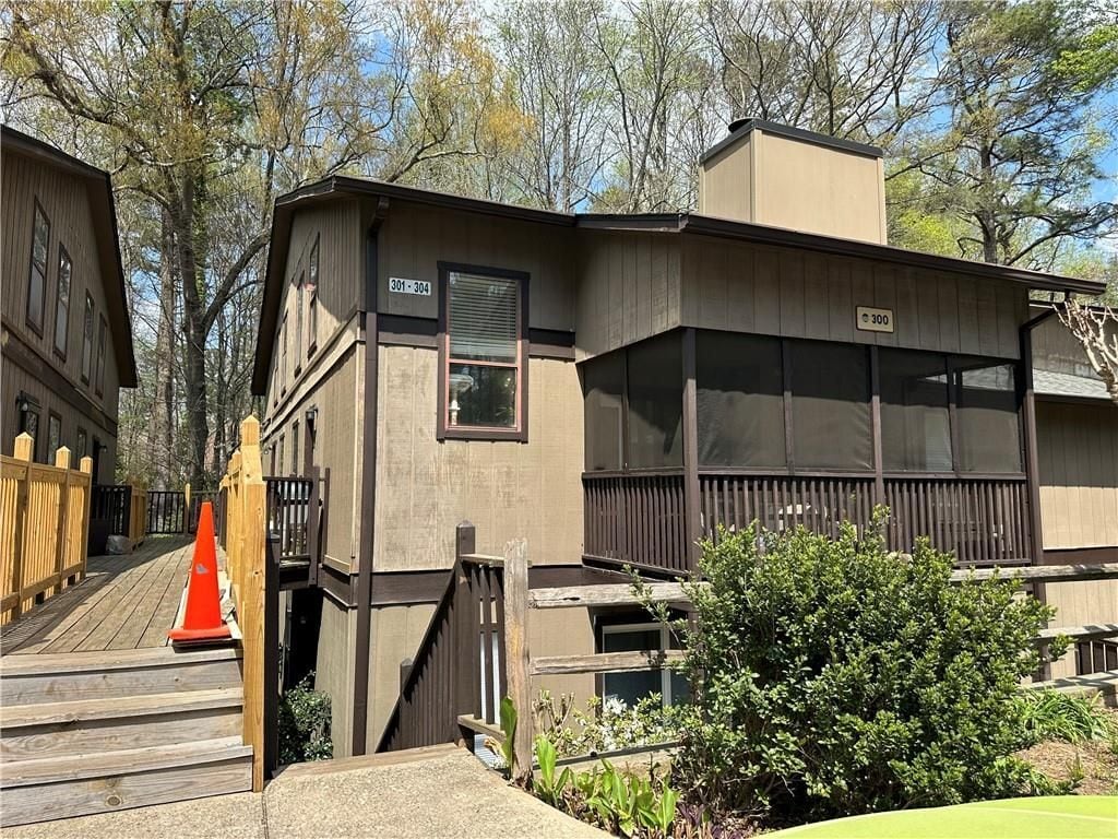 Building Photo - 303 River Run Dr