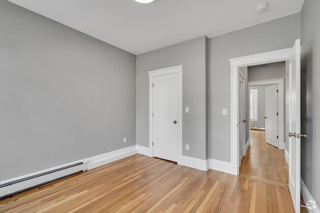 Building Photo - 142 Sutherland Rd