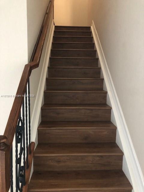 Building Photo - 1415 SW 113th Ave