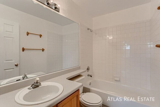 Building Photo - 12361 S Chateau Creek Ct