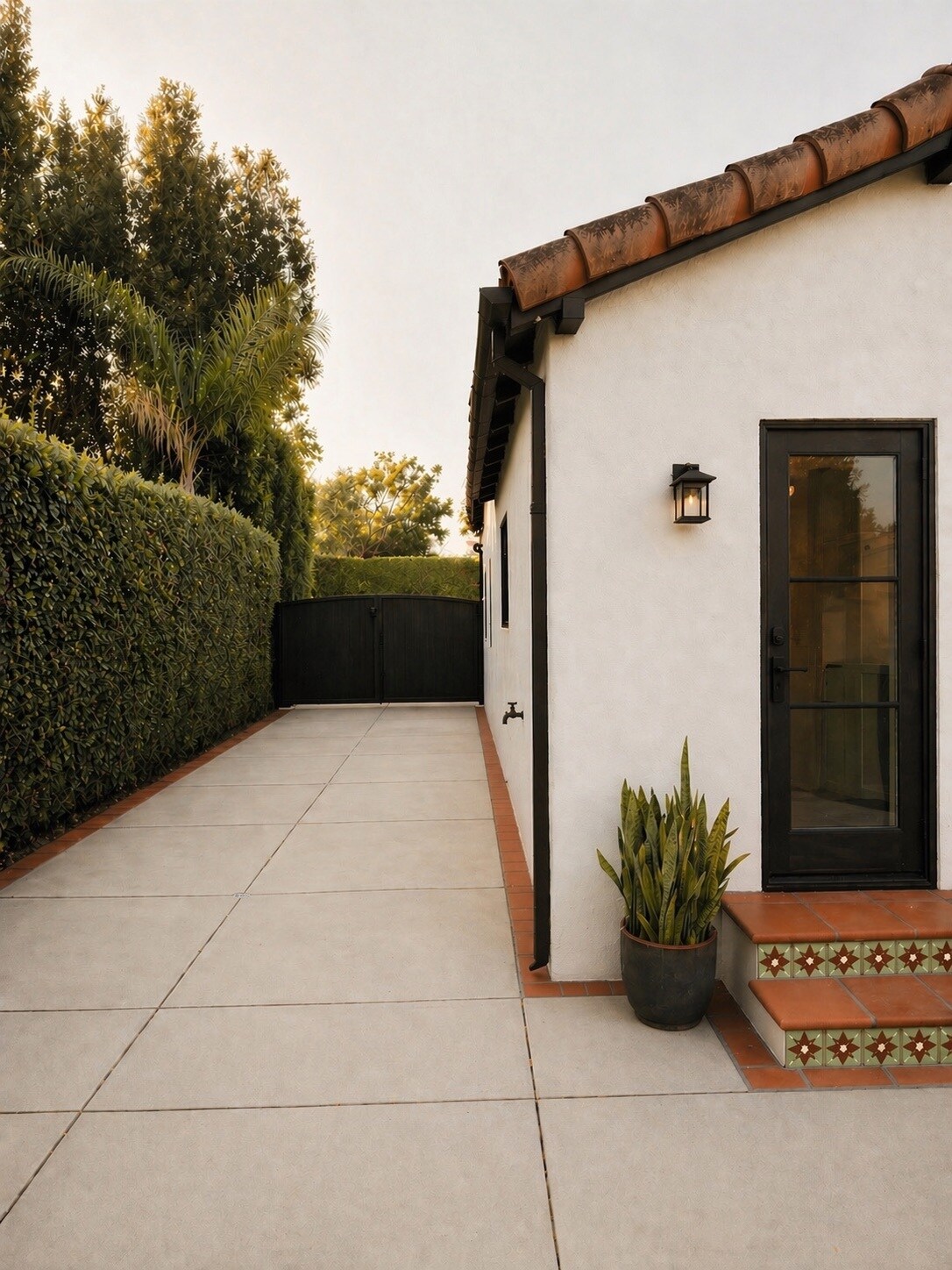 Building Photo - 917 S Ridgeley Dr