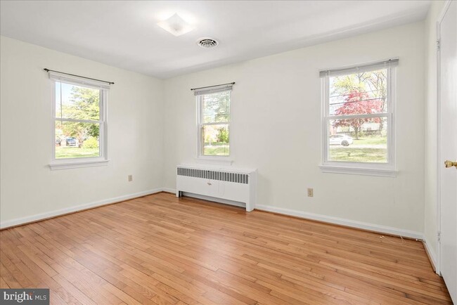 Building Photo - 6008 Brookland Rd