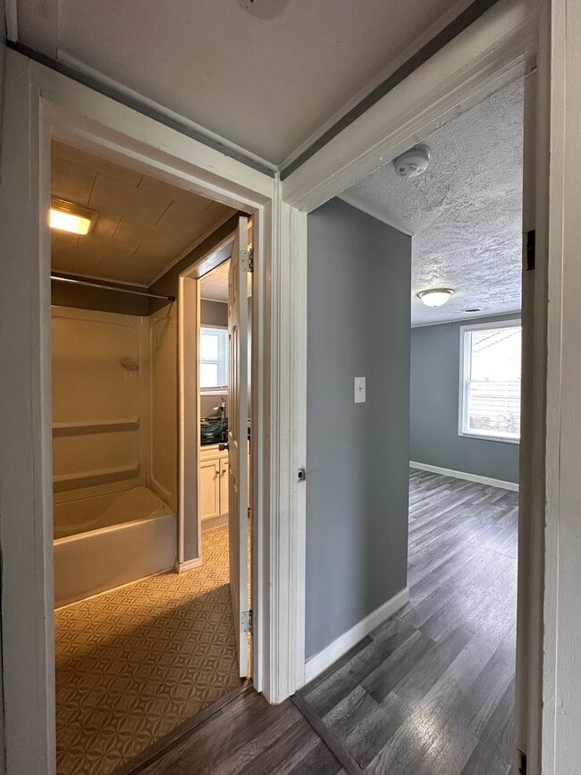 Building Photo - Your Yorktown Home Base | Love Coming Home