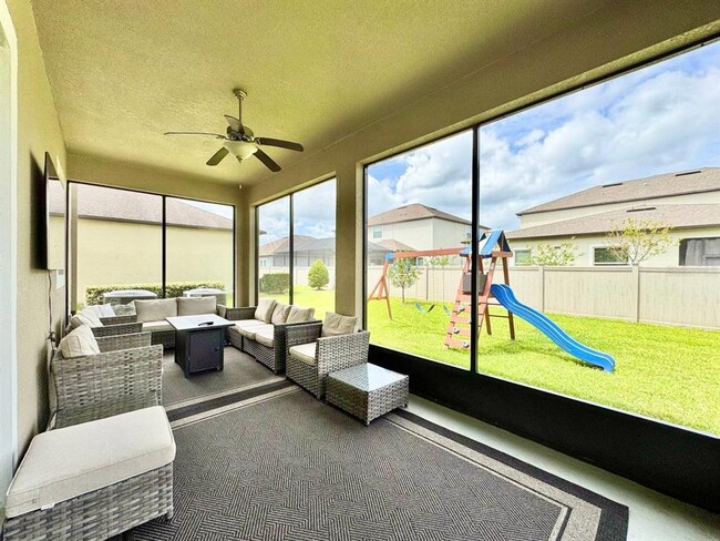 Building Photo - 2854 Hilliard Dr