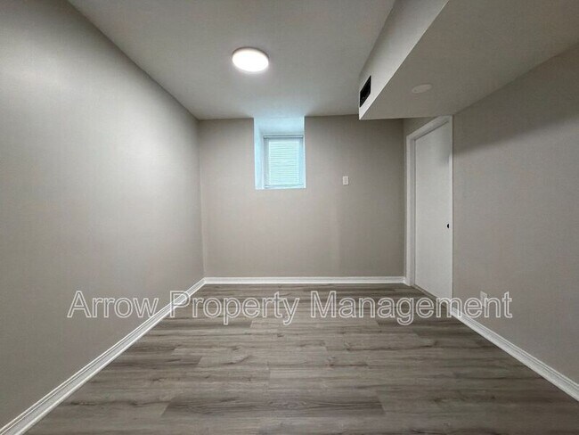 Building Photo - 126 S 28th St