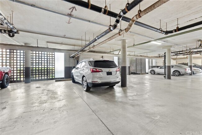 Reserved Parking Space/Storage - 1140 E Ocean Blvd