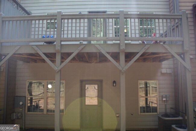 Building Photo - 2559 Willow Fld Xing