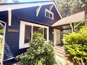 Building Photo - Beautifully Updated Craftsman in the Heart of North Tacoma