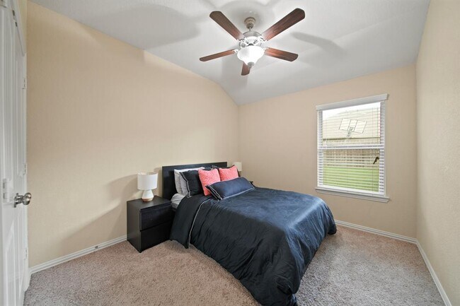 Building Photo - 20746 Redbud Rain Dr