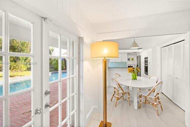 Building Photo - 17341 SW 74th Ave