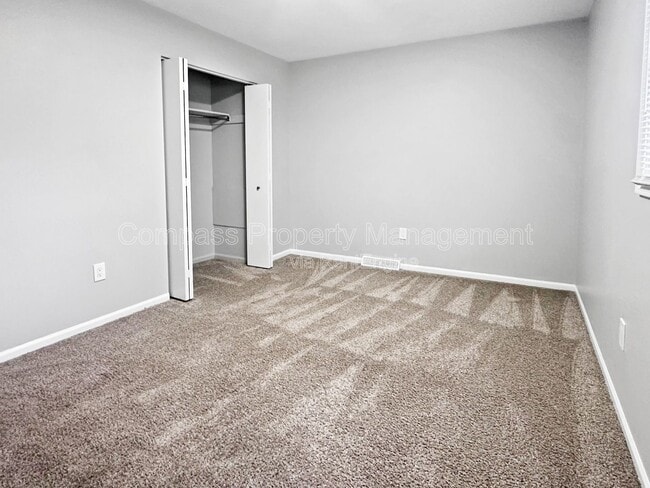 Building Photo - 2071 Andrew St SE