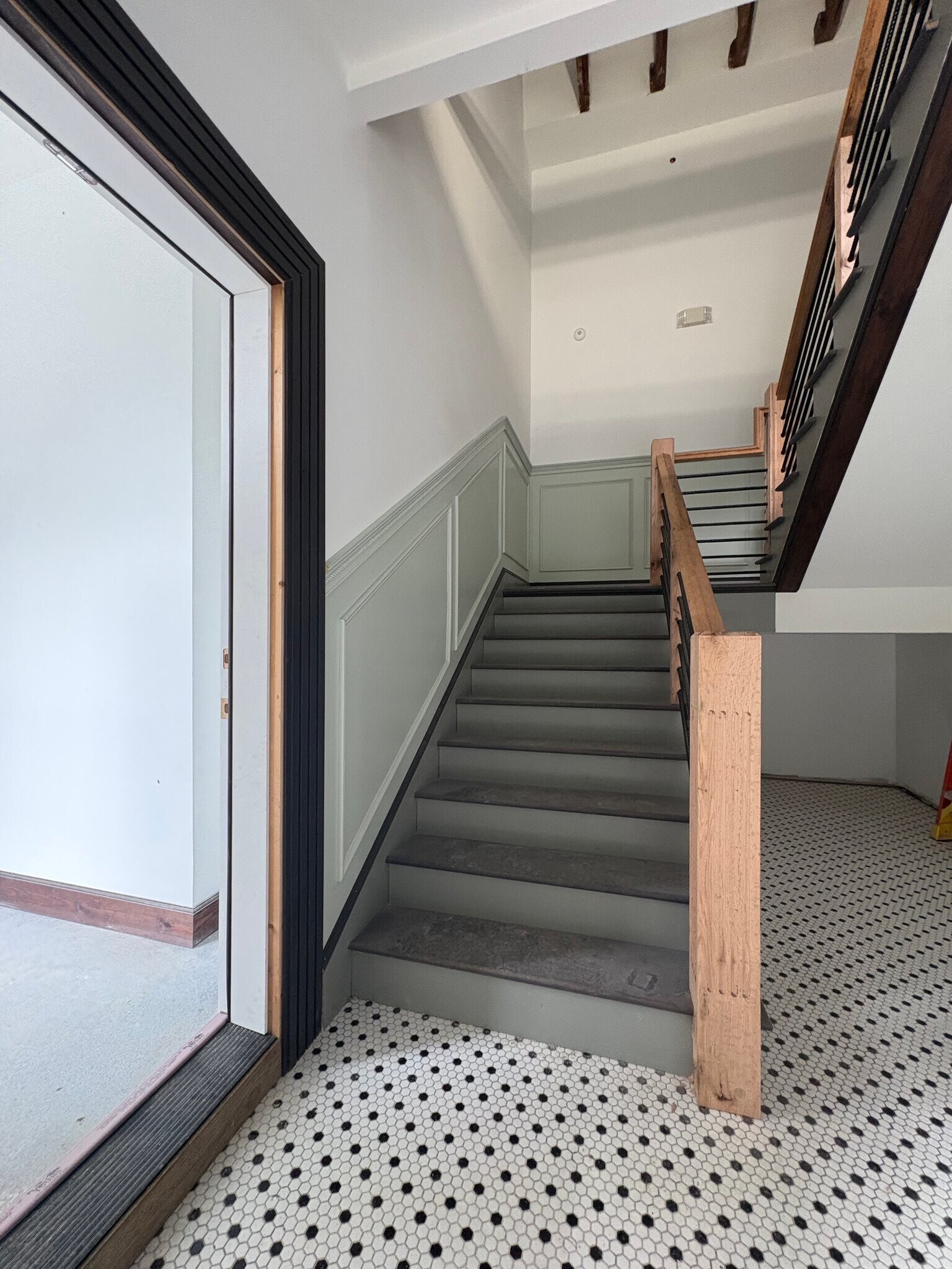 Building Photo - 485 1st Ave