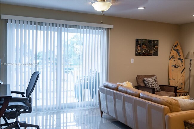 Building Photo - 17051 NE 35th Ave