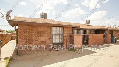 Building Photo - 2917 E Glen Dr