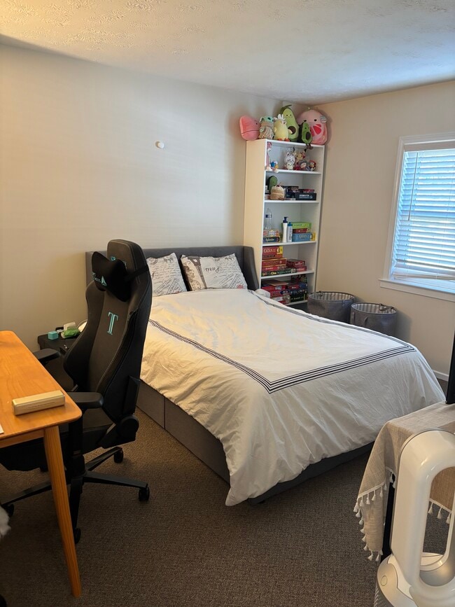 Building Photo - 208 Buena Vista Ave