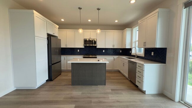 Building Photo - 35680 Bella Rdg Lp