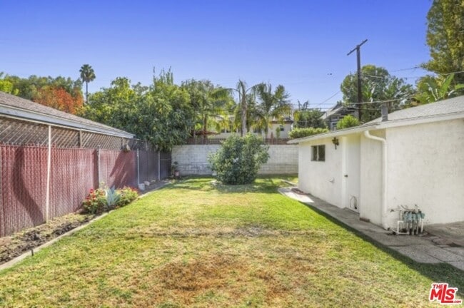 Building Photo - 22046 Galvez St