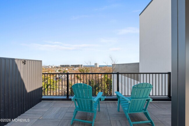 Building Photo - 180 Morris Ave