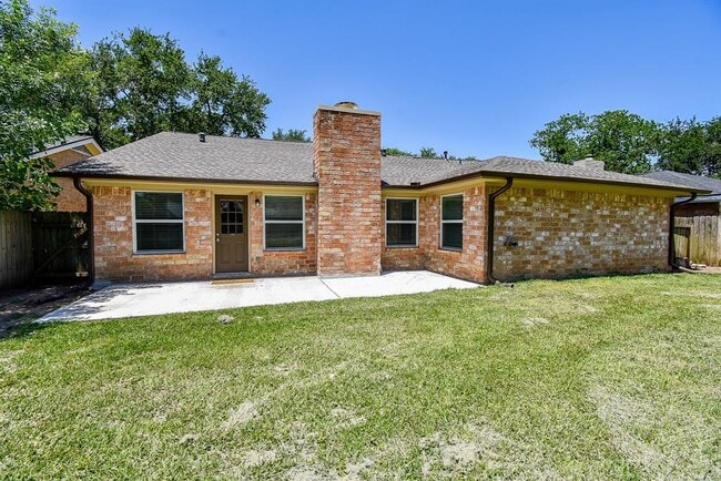 Building Photo - 2931 Jenny Dr