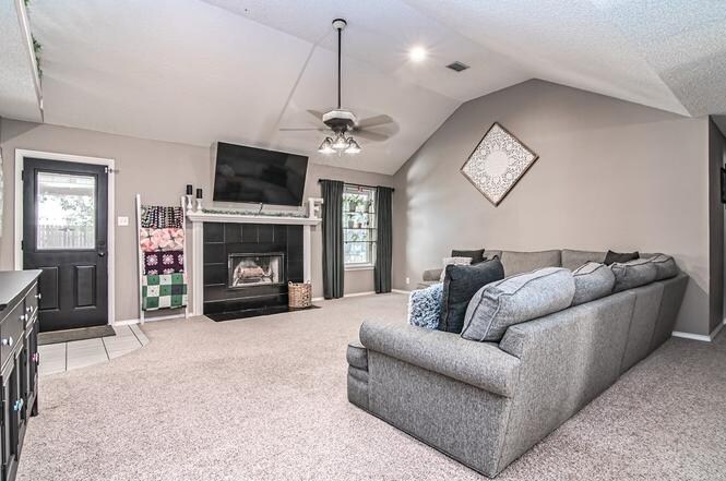 Building Photo - 4507 St Andrews Dr