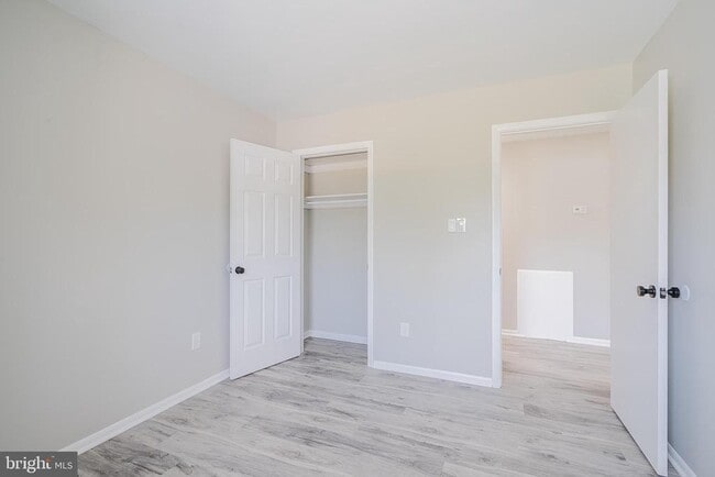 Building Photo - 7932 Silverada Pl