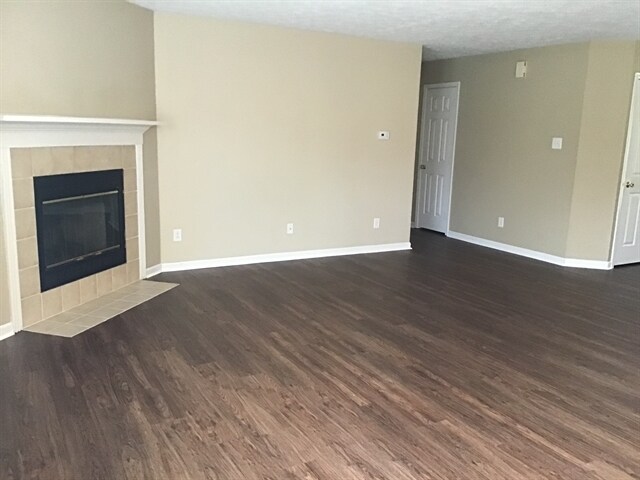 Building Photo - 8453 Trappers Ct