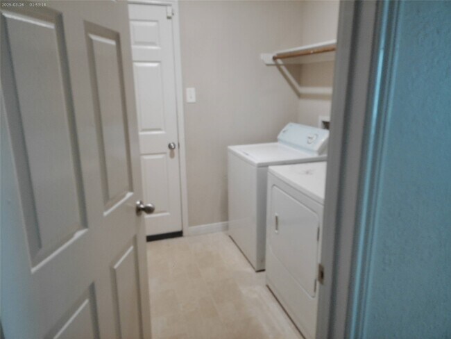 Building Photo - 3311 Siebinthaler Ln