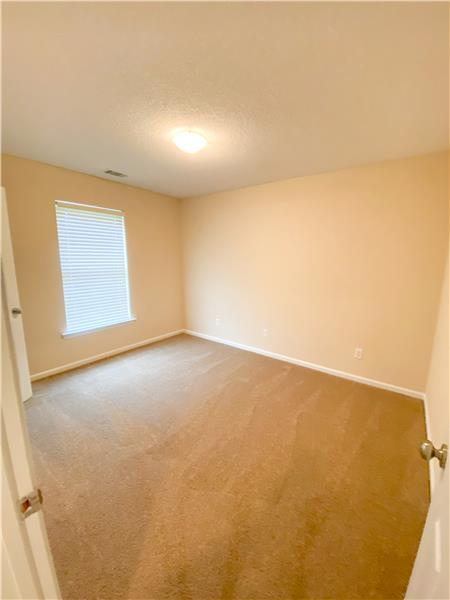 Building Photo - 204 Foxbury Square
