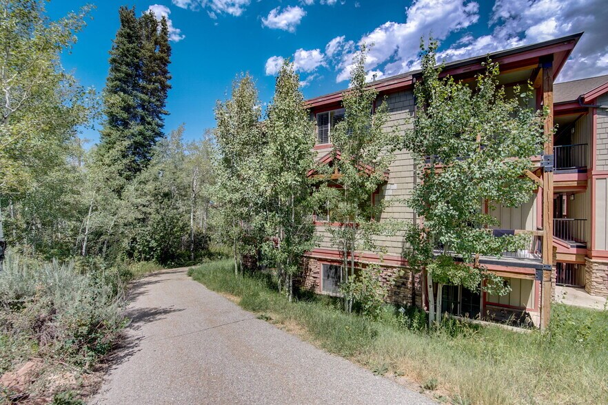 Building Photo - 5519 Lillehammer Ln
