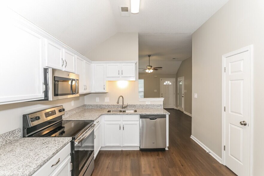 Building Photo - 2775 Maggie Woods Pl